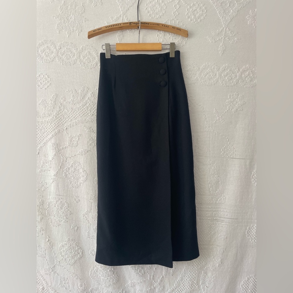 Elegant Black Vintage Wool Skirt